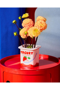 Vase cache pot yaourt fraise