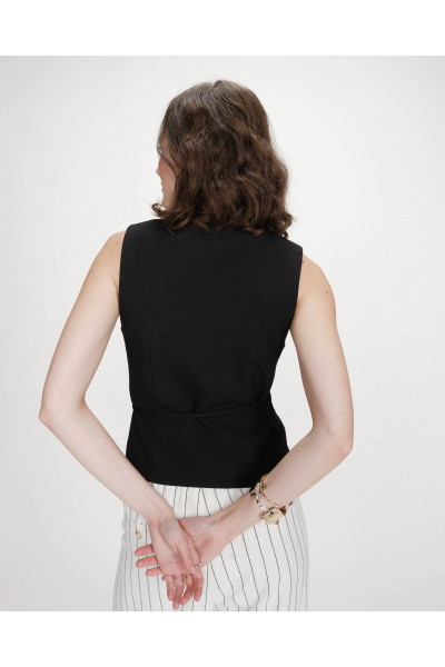 Gilet cintré à nouer