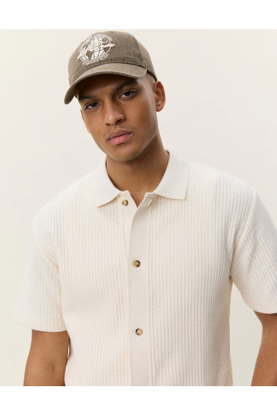 Chemise en tricot ajouré