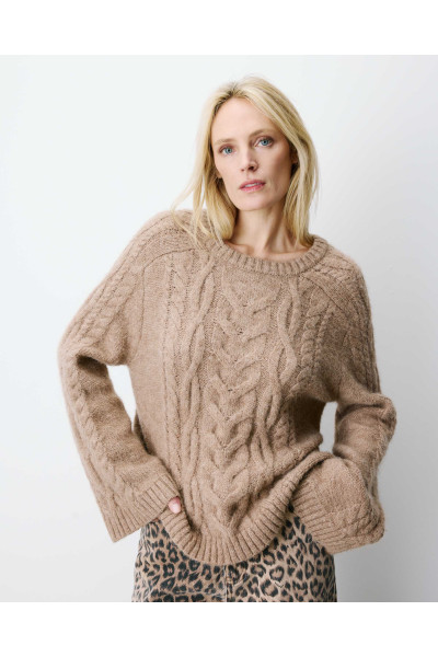 Pull torsadé à nouer au dos
