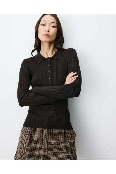 Pull près du corps col polo