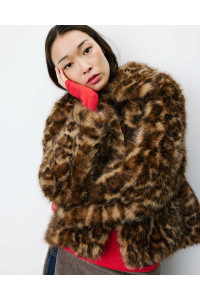 Manteau fausse fourrure