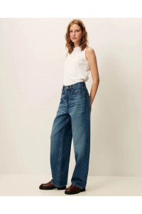Jean loose